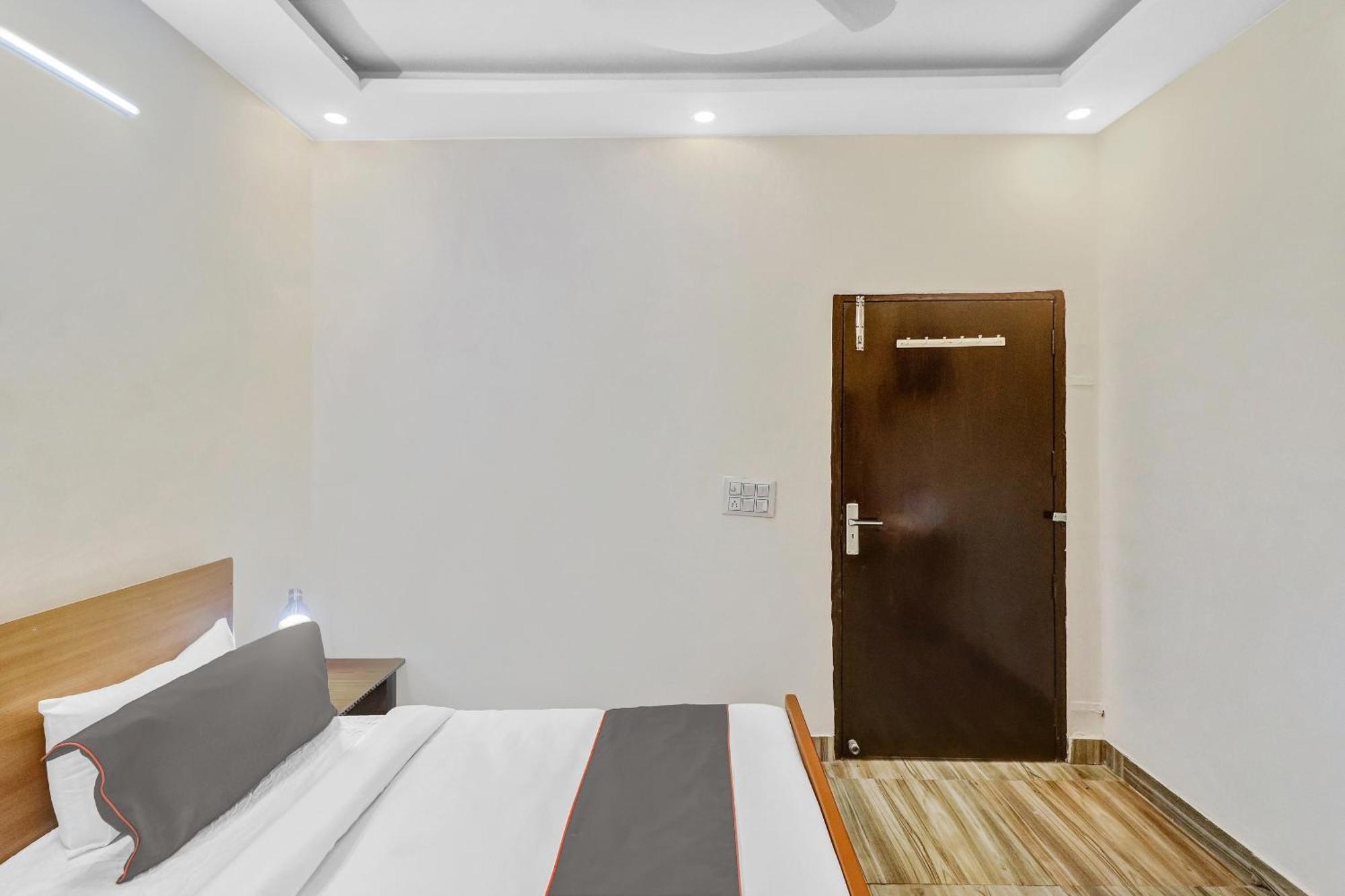 Super Capital O Moody Inn Delhi  Exterior foto